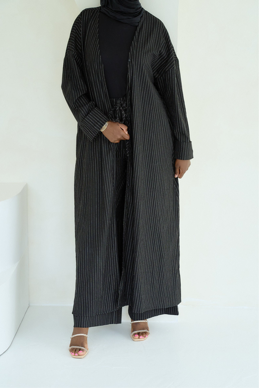 L O L A S T R I P E A B A Y A