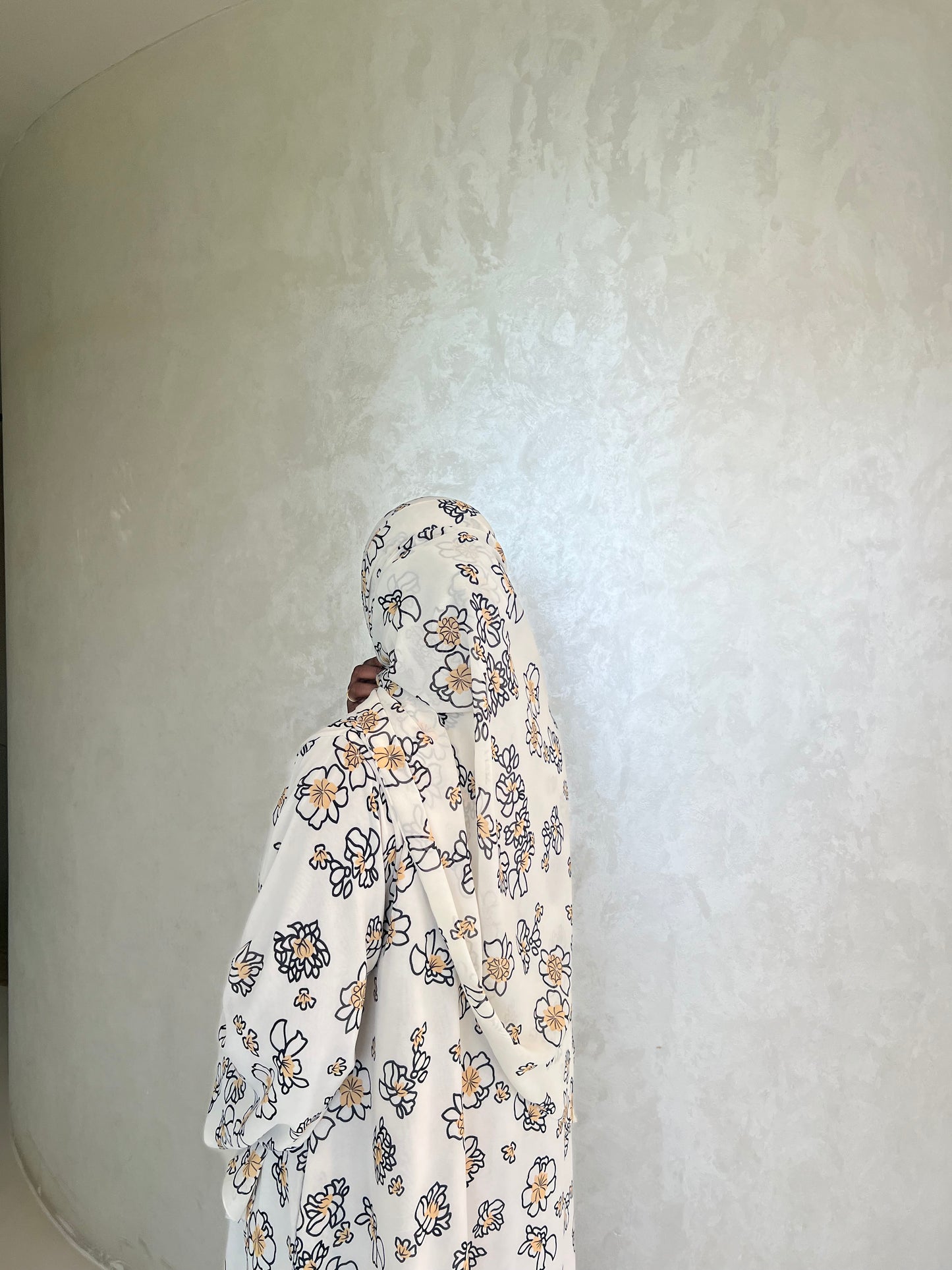 Z U R I - Z 5 (OPEN ABAYA)