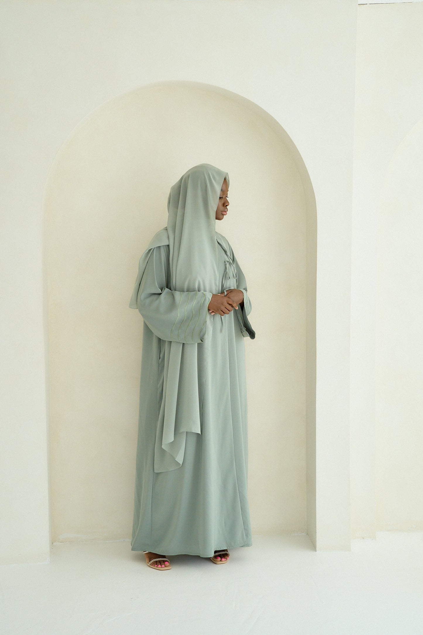 A S M A R A   N I D A   A B A YA