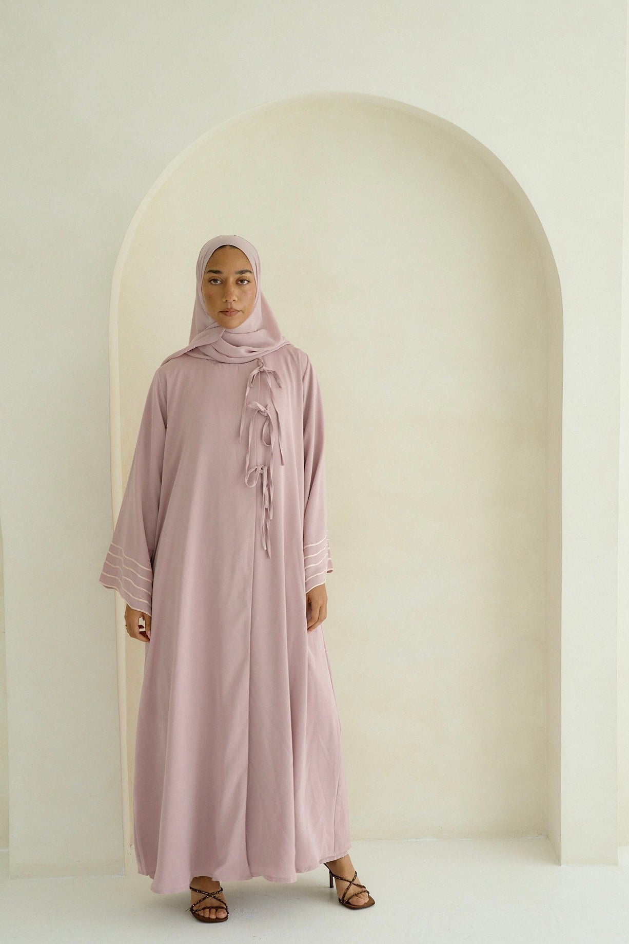 A S M A R A   N I D A   A B A YA