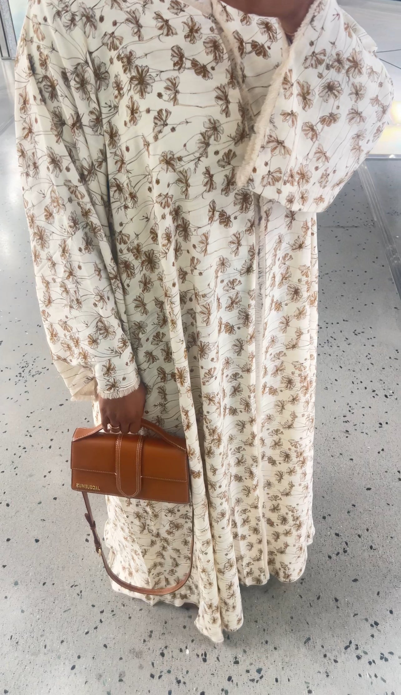 PREORDER - P1 (OPEN ABAYA)